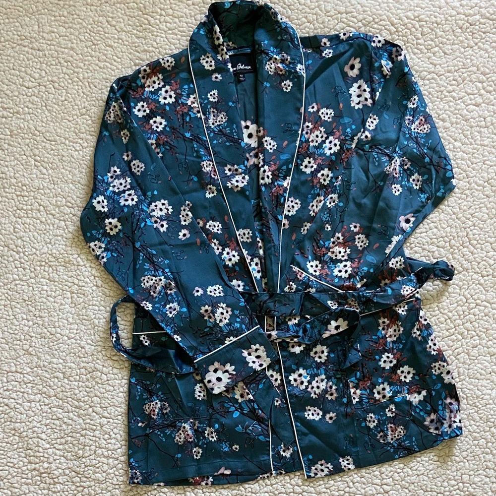 Sam Edelman Womenโs Spring Blue Floral Robe - Picture 6 of 8